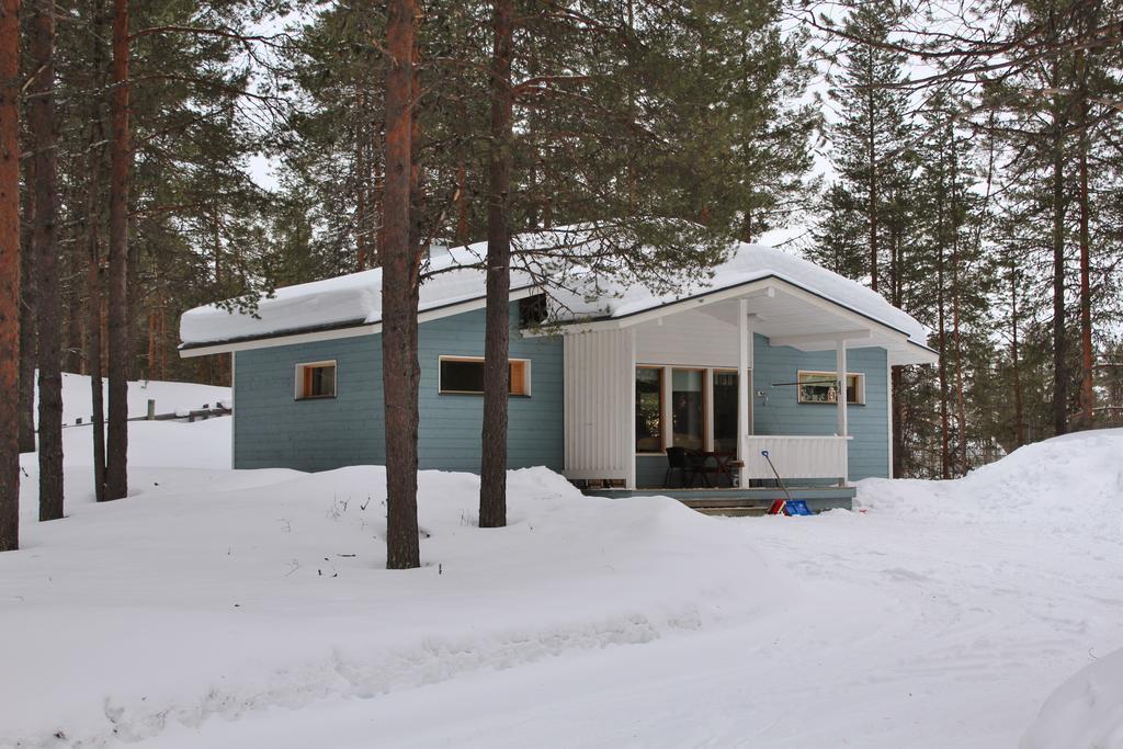 Petaejaekylae Villa Kuusamo Rum bild