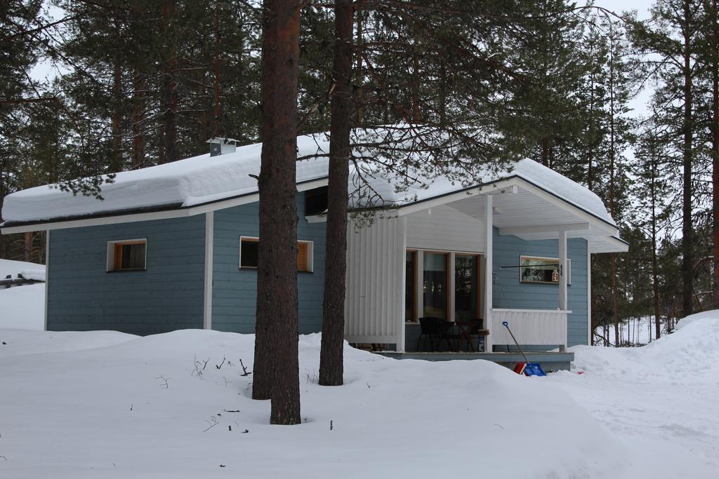 Petaejaekylae Villa Kuusamo Rum bild