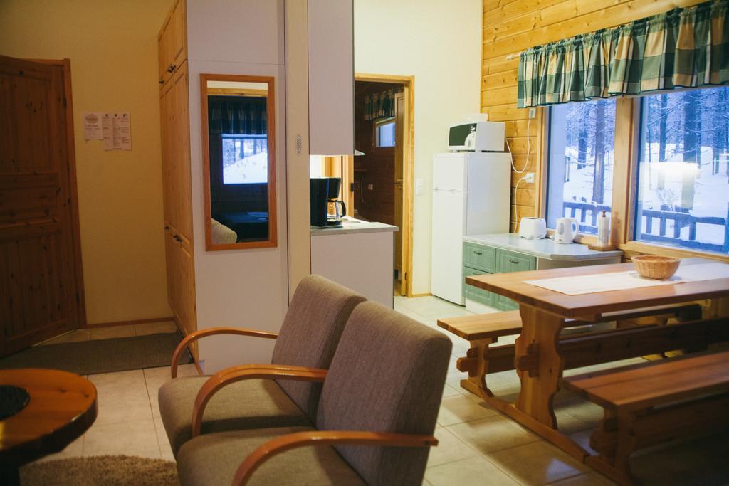 Petaejaekylae Villa Kuusamo Exteriör bild